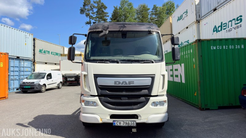 2016 DAF LF 310 FA 4x2 Containerbil med ZEPRO 2000kg bakløfter | Euro 6 | Lav km - Camion porte-conteneur/ Caisse mobile: photos 2 2016 DAF LF 310 FA 4x2 Containerbil med ZEPRO 2000kg bakløfter | Euro 6 | Lav km - Camion porte-conteneur/ Caisse mobile: photos 2