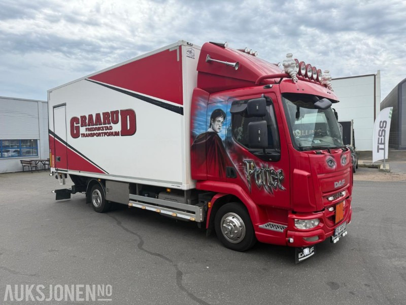 2016 DAF LF SKAPBIL - 15 PALLER - SERVICEHISTORIKK - 1 SJÅFØR - RYGGEKAMERA. - Camion fourgon: photos 2 2016 DAF LF SKAPBIL - 15 PALLER - SERVICEHISTORIKK - 1 SJÅFØR - RYGGEKAMERA. - Camion fourgon: photos 2