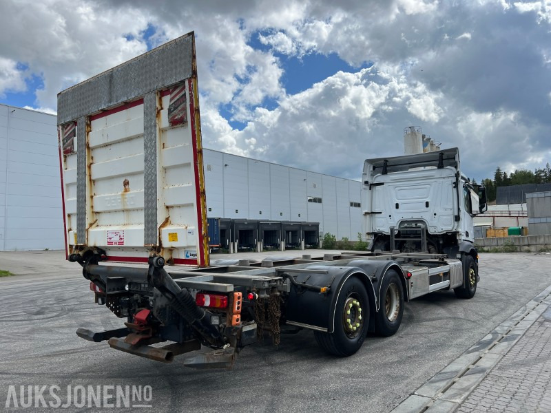 2016 Mercedes-Benz Antos 2545 containerbil med baklem, ryggekamera, hengerfeste, bluetec - Camion porte-conteneur/ Caisse mobile: photos 5 2016 Mercedes-Benz Antos 2545 containerbil med baklem, ryggekamera, hengerfeste, bluetec - Camion porte-conteneur/ Caisse mobile: photos 5