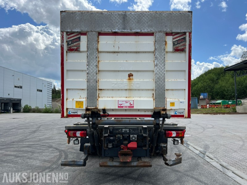 2016 Mercedes-Benz Antos 2545 containerbil med baklem, ryggekamera, hengerfeste, bluetec - Camion porte-conteneur/ Caisse mobile: photos 4 2016 Mercedes-Benz Antos 2545 containerbil med baklem, ryggekamera, hengerfeste, bluetec - Camion porte-conteneur/ Caisse mobile: photos 4