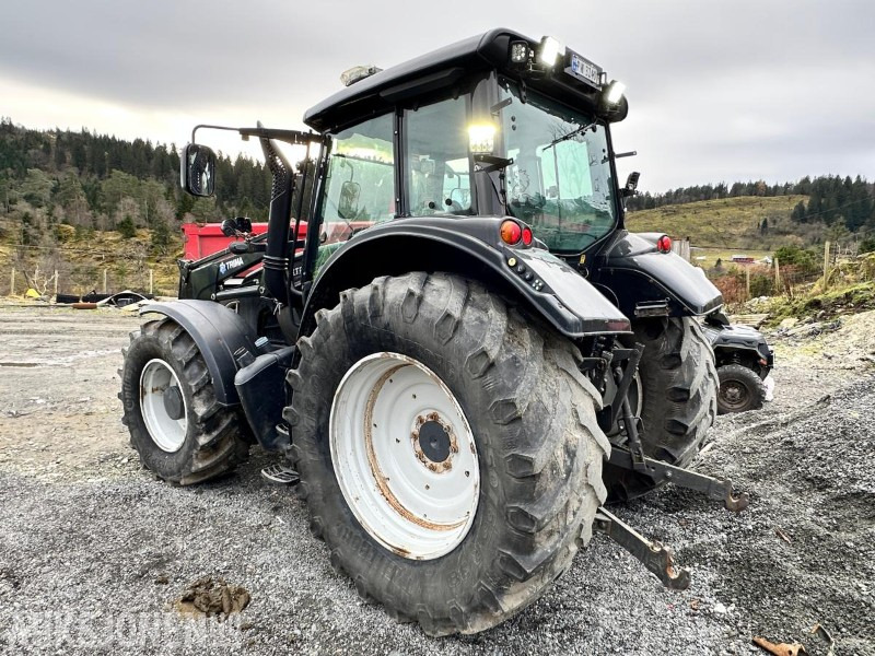 2016 Valtra N163 Direct m/Trima frontlaster, 6080 timer - Tracteur agricole: photos 3 2016 Valtra N163 Direct m/Trima frontlaster, 6080 timer - Tracteur agricole: photos 3