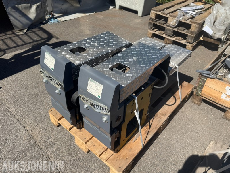 2017 STAMPER 4 MM FOR UTVIDERSETT 0,25M og 2017 UTVIDERSETT 0,25M AB500-3 TV - Matériel de chantier: photos 1 2017 STAMPER 4 MM FOR UTVIDERSETT 0,25M og 2017 UTVIDERSETT 0,25M AB500-3 TV - Matériel de chantier: photos 1