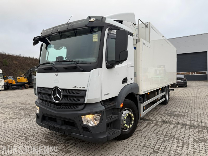 2018 Mercedes-Benz Antos 1830 skapbil, med kjøling, 360-kamera, baklem, multiratt, dab, fjernkontroll - Camion fourgon: photos 1 2018 Mercedes-Benz Antos 1830 skapbil, med kjøling, 360-kamera, baklem, multiratt, dab, fjernkontroll - Camion fourgon: photos 1
