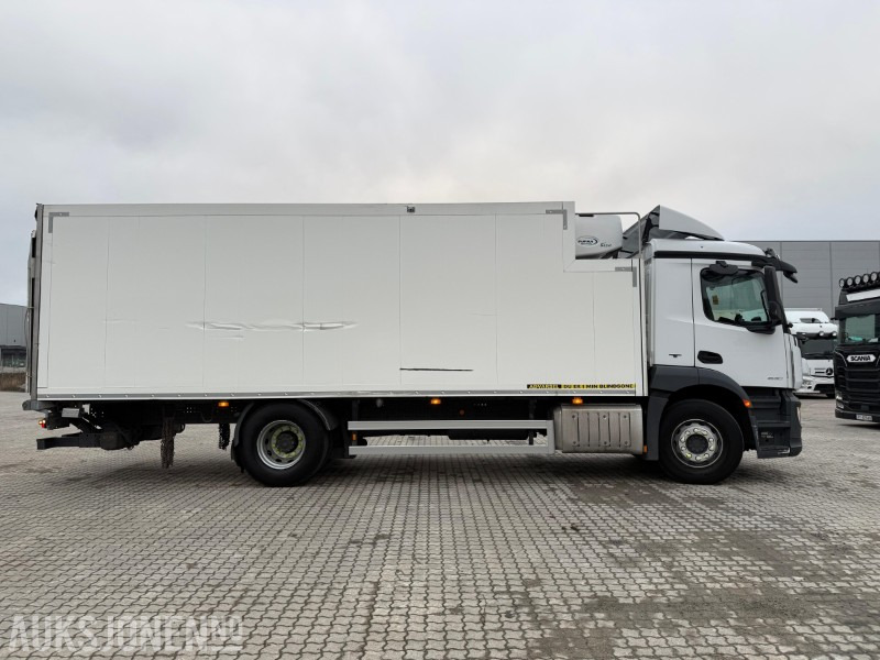 2018 Mercedes-Benz Antos 1830 skapbil, med kjøling, 360-kamera, baklem, multiratt, dab, fjernkontroll - Camion fourgon: photos 4 2018 Mercedes-Benz Antos 1830 skapbil, med kjøling, 360-kamera, baklem, multiratt, dab, fjernkontroll - Camion fourgon: photos 4