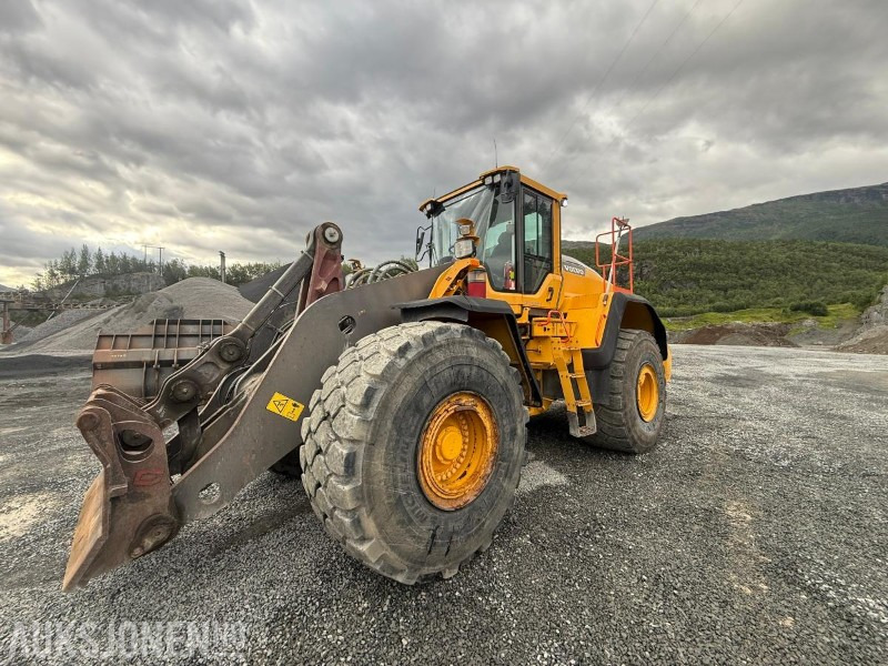 2018 Volvo L220H HJULLASTER - Chargeuse sur pneus: photos 1 2018 Volvo L220H HJULLASTER - Chargeuse sur pneus: photos 1