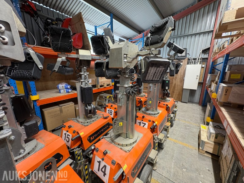 2022 / 2023 mod Pakke med 3 stk SATEMA X-CHAIN 230 Lystårn / Lysmaster - Matériel de chantier: photos 2 2022 / 2023 mod Pakke med 3 stk SATEMA X-CHAIN 230 Lystårn / Lysmaster - Matériel de chantier: photos 2