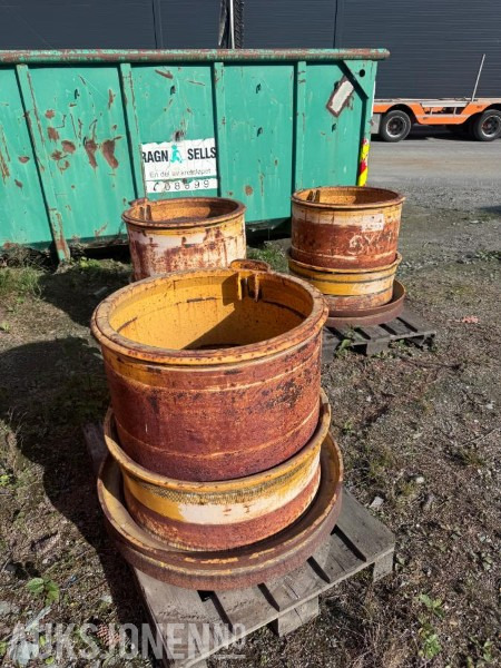 3 stk brede felger til Volvo A40 FFS (til 875/65-R29 dekk) - Matériel de chantier: photos 2 3 stk brede felger til Volvo A40 FFS (til 875/65-R29 dekk) - Matériel de chantier: photos 2