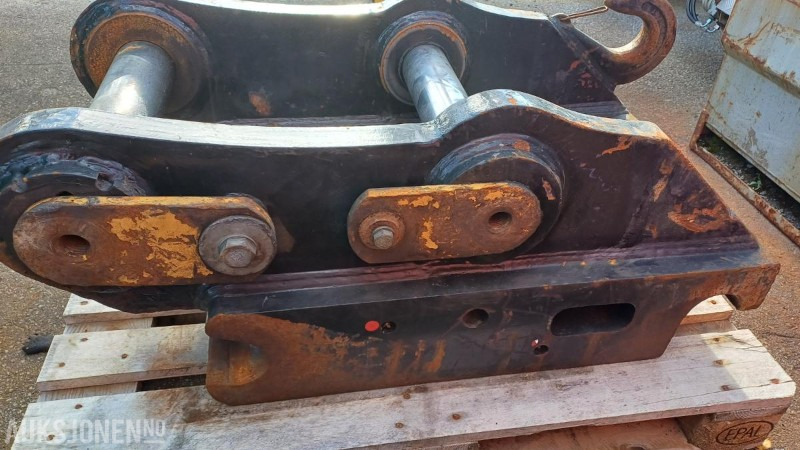 2000 Cat Hurtigfesste G-90 - passer 336 (330 eldre)-340. - Accessoire pour Engins de chantier: photos 1 2000 Cat Hurtigfesste G-90 - passer 336 (330 eldre)-340. - Accessoire pour Engins de chantier: photos 1