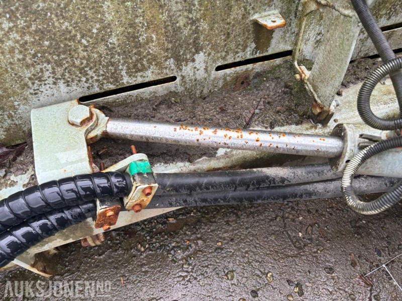 2007 HOLMS SP 2.5. VOLVO HK FESTE. FEIEKOST FOR INDUSTRIELL FEIING - Accessoire pour Engins de chantier: photos 5 2007 HOLMS SP 2.5. VOLVO HK FESTE. FEIEKOST FOR INDUSTRIELL FEIING - Accessoire pour Engins de chantier: photos 5