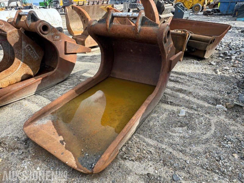 Accessoire pour Engins de chantier 2009 Plastringskuffe med S70 feste