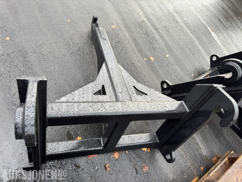 225 Gaffel for flytting av krokcontainere med BM feste - Accessoire pour Engins de chantier: photos 3 225 Gaffel for flytting av krokcontainere med BM feste - Accessoire pour Engins de chantier: photos 3