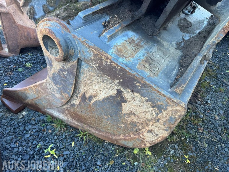 Gjerstad hydraulisk pusseskuffe. S90 feste - Accessoire pour Engins de chantier: photos 4 Gjerstad hydraulisk pusseskuffe. S90 feste - Accessoire pour Engins de chantier: photos 4