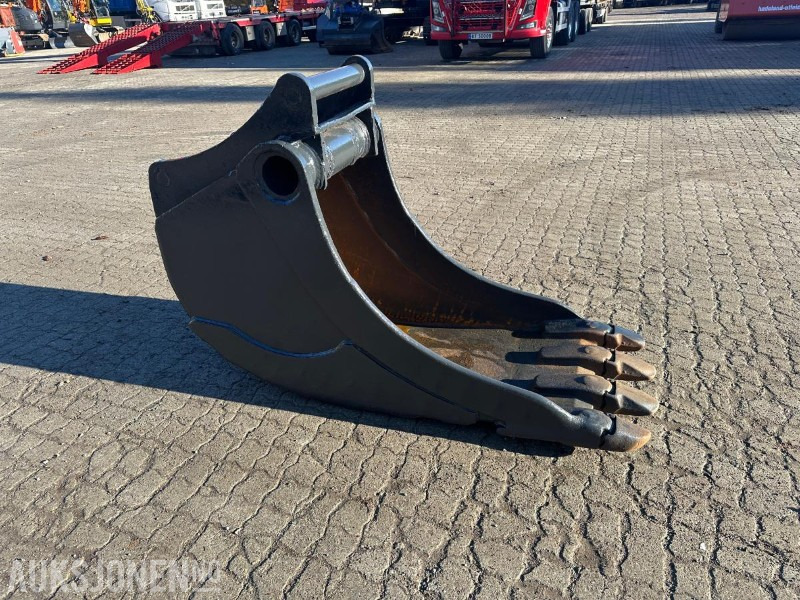 S-70 Smalskuffe med tenner - Accessoire pour Engins de chantier: photos 1 S-70 Smalskuffe med tenner - Accessoire pour Engins de chantier: photos 1