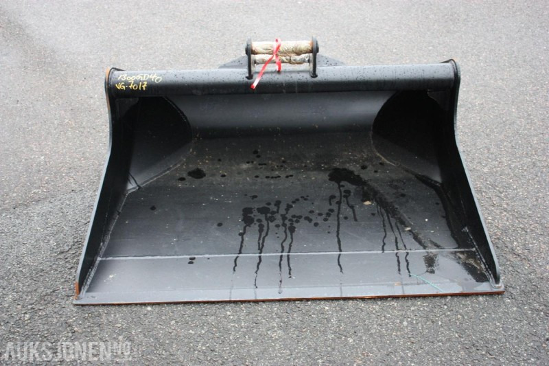 S40 Fast pusseskuffe for 4-6 tonn - 1300 mm bredde - Accessoire pour Engins de chantier: photos 3 S40 Fast pusseskuffe for 4-6 tonn - 1300 mm bredde - Accessoire pour Engins de chantier: photos 3