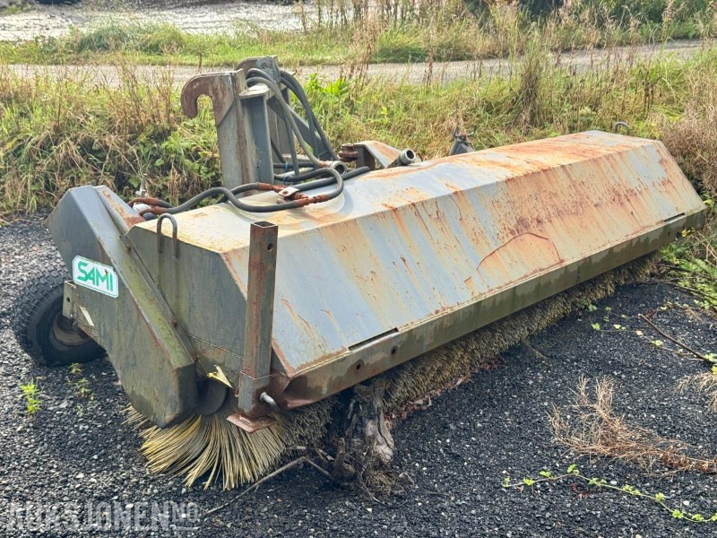 Accessoire pour Engins de chantier SAMI kost til hjullaster