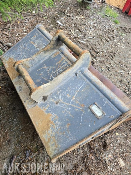 SMP pusseskuff med S60 feste - Accessoire pour Engins de chantier: photos 3 SMP pusseskuff med S60 feste - Accessoire pour Engins de chantier: photos 3