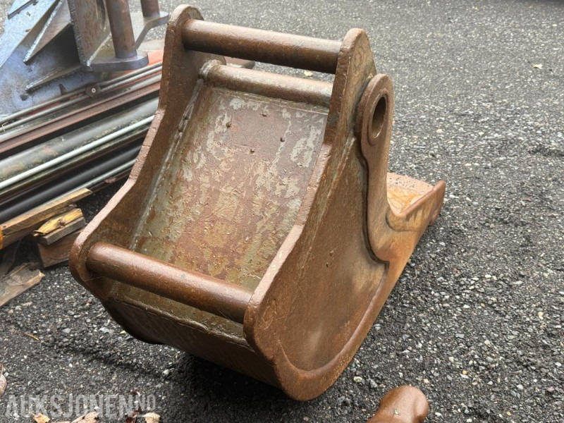 Smalskuffe med S60 feste - Accessoire pour Engins de chantier: photos 4 Smalskuffe med S60 feste - Accessoire pour Engins de chantier: photos 4