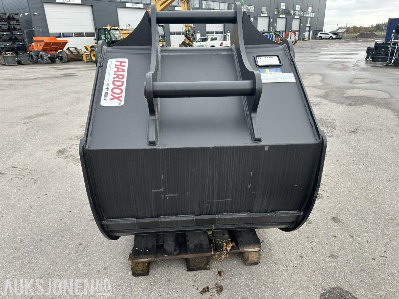 UBRUKT Götene Renskeskuff 1200L - S70 - Accessoire pour Engins de chantier: photos 4 UBRUKT Götene Renskeskuff 1200L - S70 - Accessoire pour Engins de chantier: photos 4