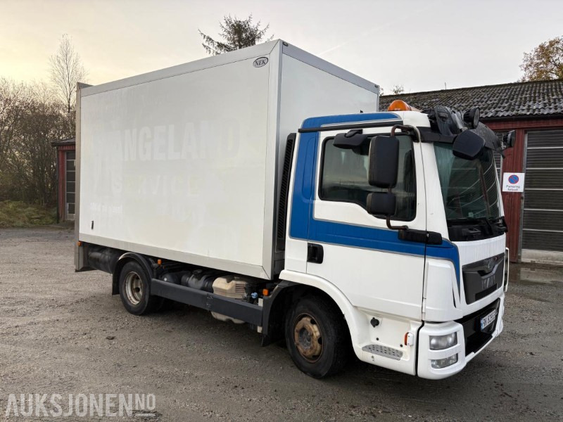 2013 MAN TGL 3 seter Euro6 4X2 skap m/varme og innredning - Camion: photos 4 2013 MAN TGL 3 seter Euro6 4X2 skap m/varme og innredning - Camion: photos 4