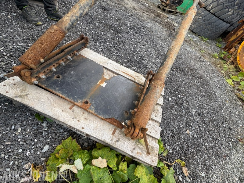 2017 Tellefsdal feste / brøyteplate - Camion: photos 3 2017 Tellefsdal feste / brøyteplate - Camion: photos 3