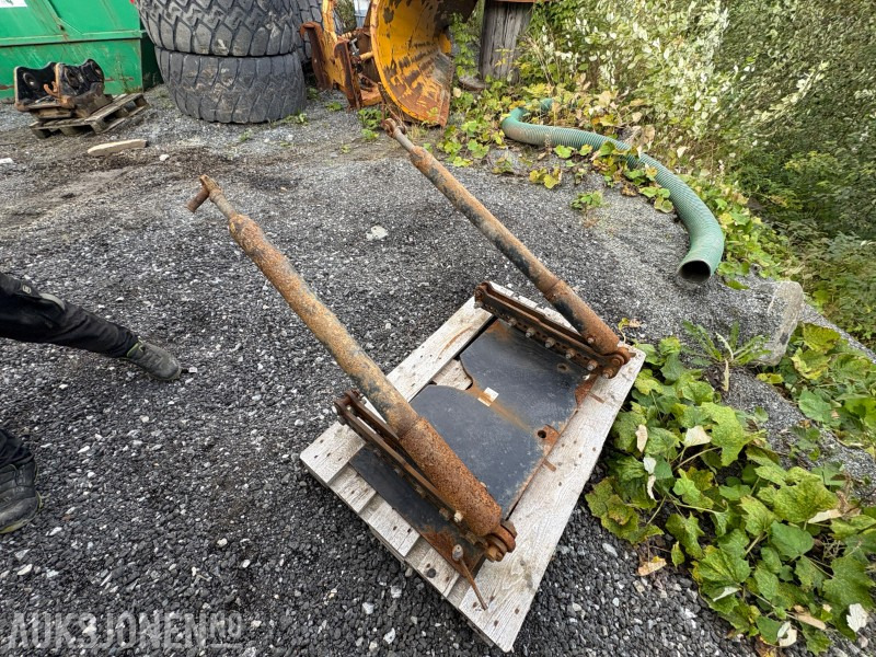 2017 Tellefsdal feste / brøyteplate - Camion: photos 2 2017 Tellefsdal feste / brøyteplate - Camion: photos 2