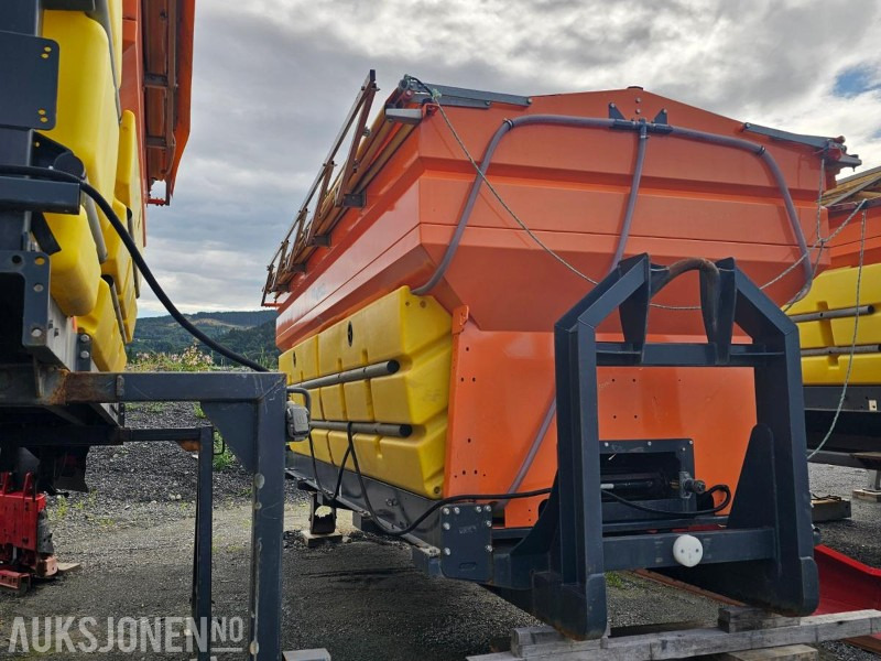 2020 RASCO SOLID L 5800 Kombispreder - Camion: photos 3 2020 RASCO SOLID L 5800 Kombispreder - Camion: photos 3