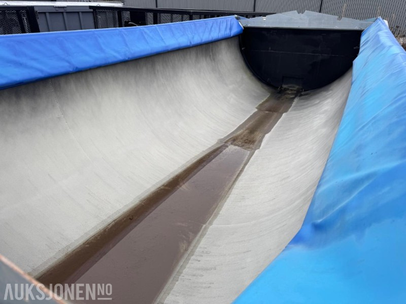 2024 Asfaltkasse til krokløft med giljotinluke og luftstyrt kapell - Camion: photos 2 2024 Asfaltkasse til krokløft med giljotinluke og luftstyrt kapell - Camion: photos 2