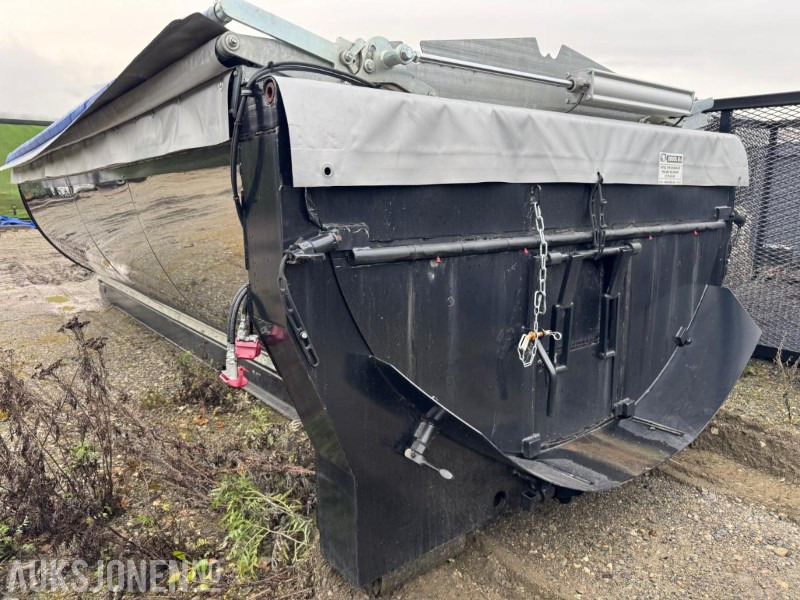 2024 Asfaltkasse til krokløft med giljotinluke og luftstyrt kapell - Camion: photos 5 2024 Asfaltkasse til krokløft med giljotinluke og luftstyrt kapell - Camion: photos 5