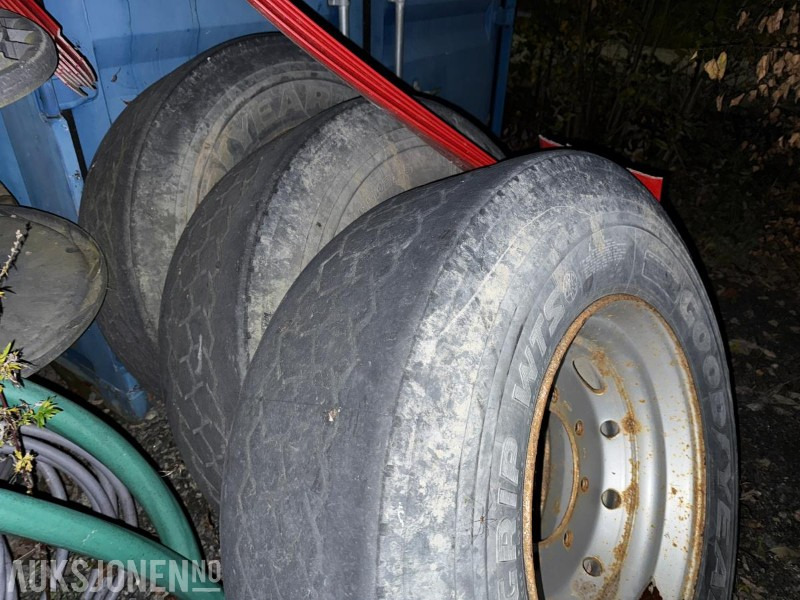 Lastebilhjul 385/65X22,5 Passer 22,5X11,75 - Camion: photos 2 Lastebilhjul 385/65X22,5 Passer 22,5X11,75 - Camion: photos 2