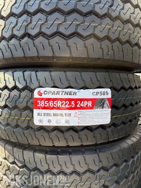 Copartner CP589 385/65R22,5 lastebildekk selges - Camion benne: photos 1 Copartner CP589 385/65R22,5 lastebildekk selges - Camion benne: photos 1