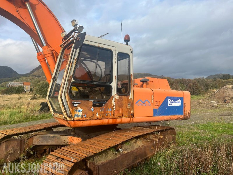 Pelle Fiat-Hitachi FH200LC.3 Gravemaskin