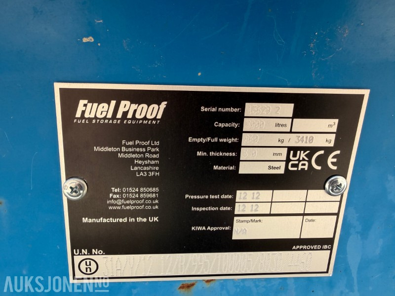 Matériel de chantier Fuel Proof dieseltank 3000L med lokk og tilkoblinger: photos 6