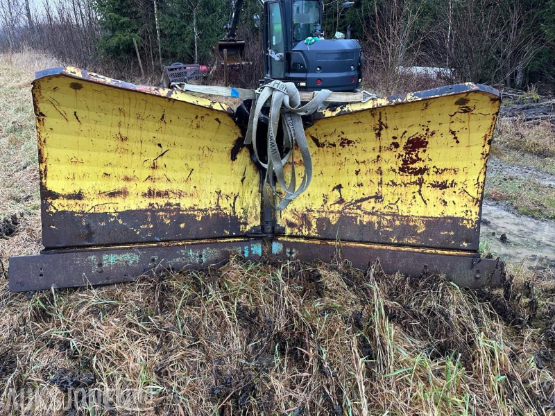 1995 TELLEFSDAL V-PLOG - Machine agricole: photos 1 1995 TELLEFSDAL V-PLOG - Machine agricole: photos 1