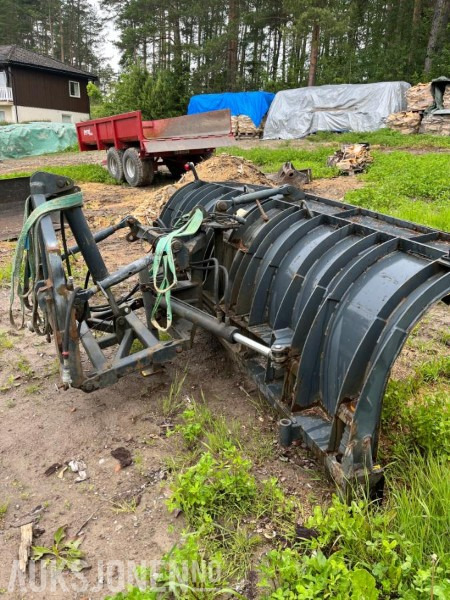 1995 Tellefsdal kommunalblad K-330 - Machine agricole: photos 4 1995 Tellefsdal kommunalblad K-330 - Machine agricole: photos 4