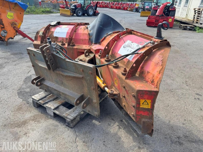 2008 Mählers VP 280 vikplog med hydraulisk sving - Machine agricole: photos 4 2008 Mählers VP 280 vikplog med hydraulisk sving - Machine agricole: photos 4