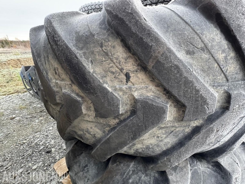 2017 Michelin XMCL 480/70 R24 – 2 stk brukte traktordekk - Machine agricole: photos 3 2017 Michelin XMCL 480/70 R24 – 2 stk brukte traktordekk - Machine agricole: photos 3