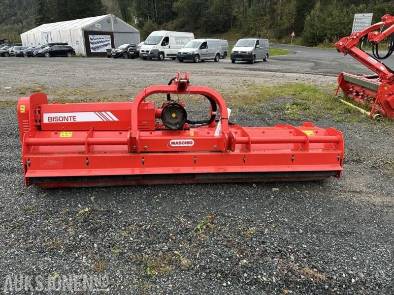 2022 Maschio Gaspardo Bisonte 300 - Ubrukt beitepusser - Machine agricole: photos 1 2022 Maschio Gaspardo Bisonte 300 - Ubrukt beitepusser - Machine agricole: photos 1
