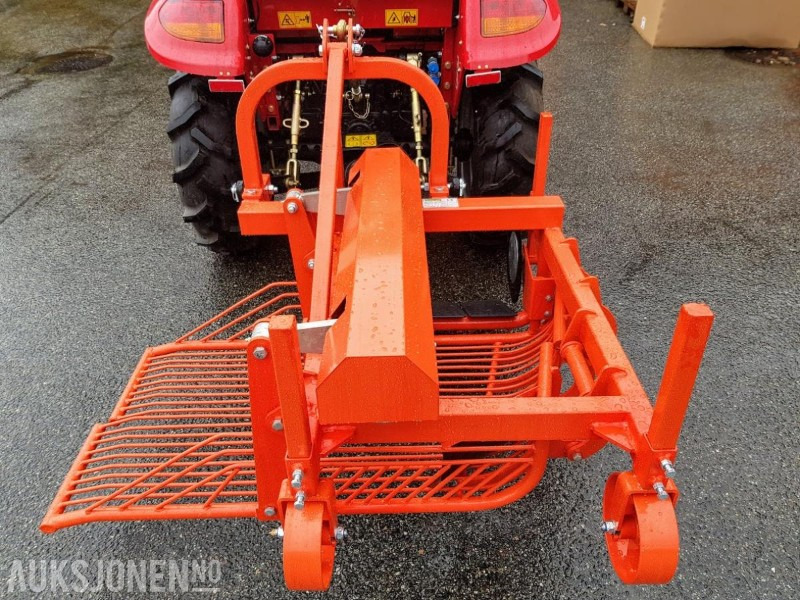 Dyrskun 2025 Potetopptaker PD50S til liten traktor med sideutkast - Machine agricole: photos 5 Dyrskun 2025 Potetopptaker PD50S til liten traktor med sideutkast - Machine agricole: photos 5
