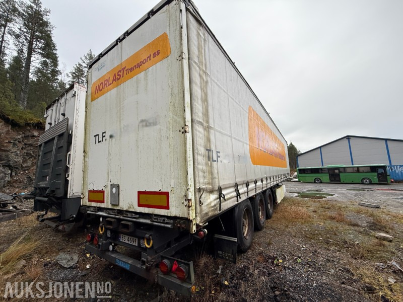 Krone Profi Liner Nordic SD kapellsemi – hevbart tak – medbringertruck-feste – åpning begge sider - Remorque: photos 4 Krone Profi Liner Nordic SD kapellsemi – hevbart tak – medbringertruck-feste – åpning begge sider - Remorque: photos 4