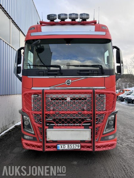 2015 Volvo FH 16 750 - 8x4 + 1 - Tridem pusher - Tungtrekker med 2015 Vang ATHLS 111+1 brønnhenger - Tracteur routier: photos 2 2015 Volvo FH 16 750 - 8x4 + 1 - Tridem pusher - Tungtrekker med 2015 Vang ATHLS 111+1 brønnhenger - Tracteur routier: photos 2