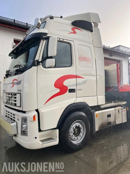 Volvo FH12 FH500 trekkvogn med hydraulikk + DAMM brønnhenger - Tracteur routier: photos 4 Volvo FH12 FH500 trekkvogn med hydraulikk + DAMM brønnhenger - Tracteur routier: photos 4