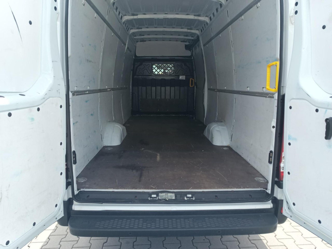 Fourgon utilitaire IVECO Daily 35S16V: photos 10