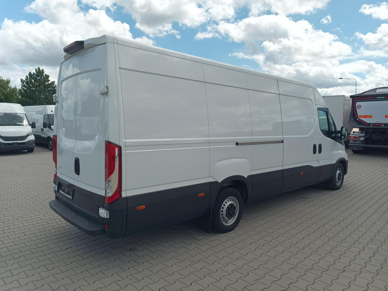 Fourgon utilitaire IVECO Daily 35S16V: photos 8