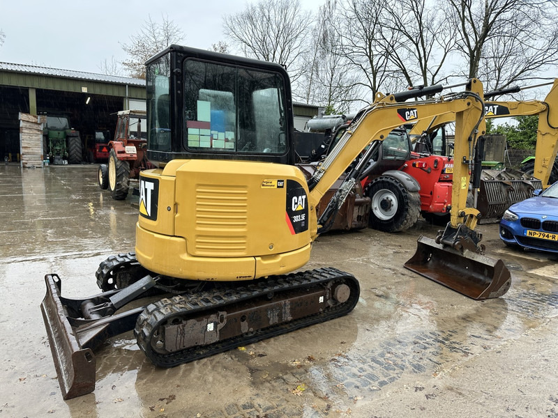 Caterpillar 303.5E CR All functions 3 buckets - Mini pelle: photos 5 Caterpillar 303.5E CR All functions 3 buckets - Mini pelle: photos 5