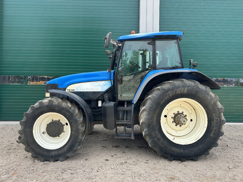 New Holland TM 190 - Tracteur agricole: photos 3 New Holland TM 190 - Tracteur agricole: photos 3