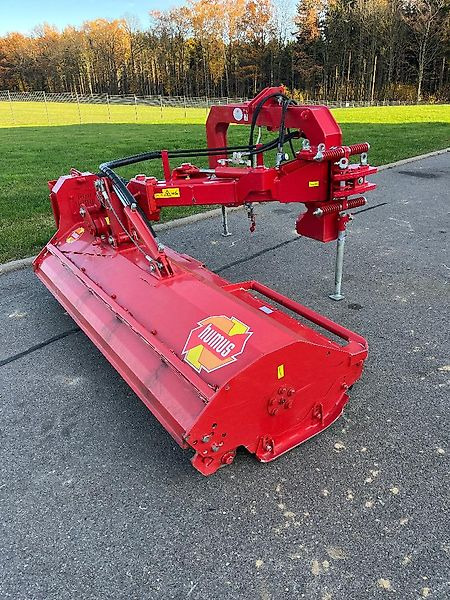 Humus SP 220 - Broyeur à axe horizontal: photos 1 Humus SP 220 - Broyeur à axe horizontal: photos 1