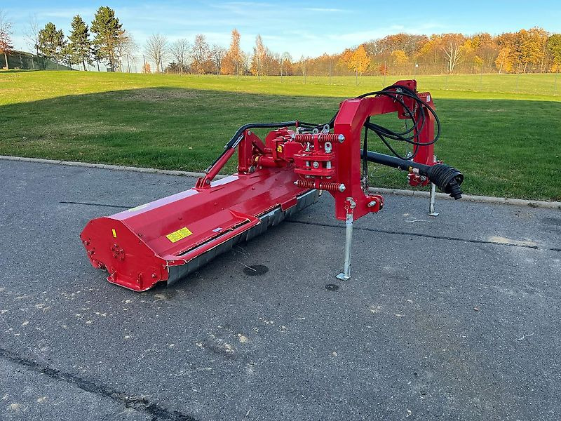 Humus SP 220 - Broyeur à axe horizontal: photos 2 Humus SP 220 - Broyeur à axe horizontal: photos 2