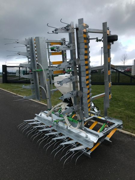 Joskin EB R4S2 600 mit Sägerät - Herse étrille: photos 2 Joskin EB R4S2 600 mit Sägerät - Herse étrille: photos 2