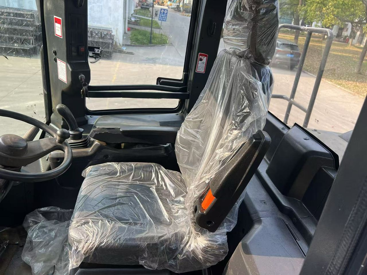 Liugong CLG856H Used Wheel Loader - Chargeuse sur pneus: photos 5 Liugong CLG856H Used Wheel Loader - Chargeuse sur pneus: photos 5