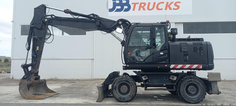 Hitachi ZX170W-6 - Pelle sur pneus: photos 1 Hitachi ZX170W-6 - Pelle sur pneus: photos 1